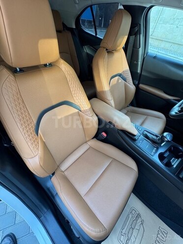 Lexus UX 250h 2021, 62,000 km - 2.0 l - Bakı