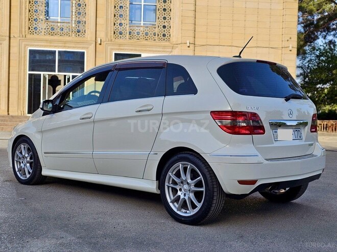 Mercedes B 170 2008, 157,000 km - 1.7 л - Bakı