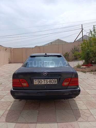 Mercedes E 200 1997, 150,000 km - 2.0 l - Bakı