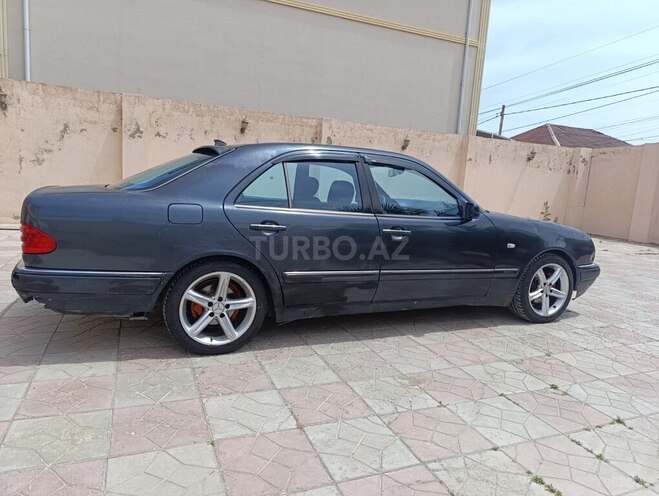 Mercedes E 200 1997, 150,000 km - 2.0 l - Bakı