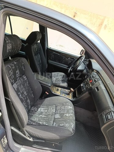 Mercedes E 200 1997, 150,000 km - 2.0 l - Bakı