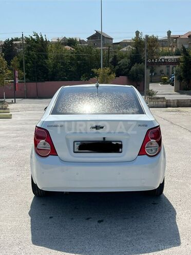 Chevrolet Aveo-4