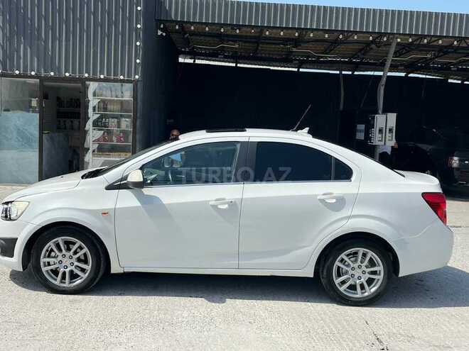 Chevrolet Aveo-7