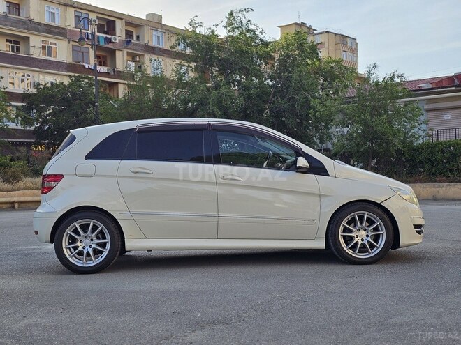 Mercedes B 170 2008, 157,000 km - 1.7 л - Bakı