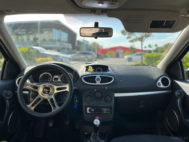 Renault Clio 2009, 260,000 km - 1.5 l - Bakı