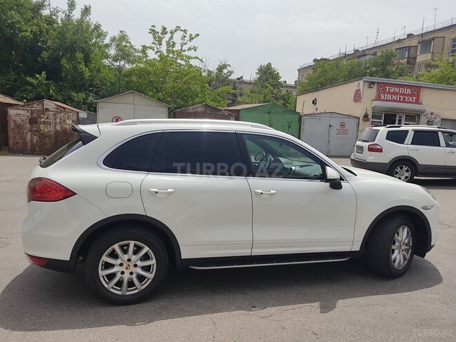 Porsche Cayenne-6