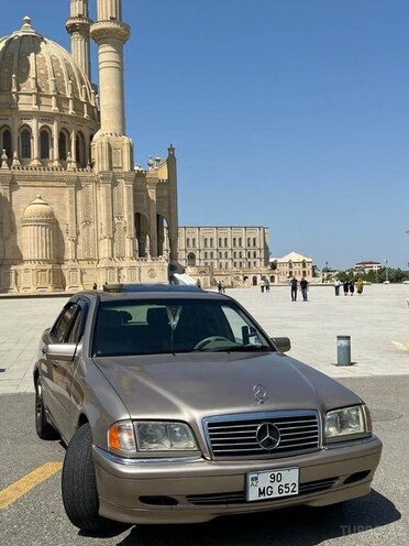 Mercedes C 230 2000, 266,000 km - 2.3 l - Bakı