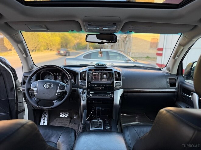 Toyota Land Cruiser 2012, 28,600 km - 4.6 l - Bakı