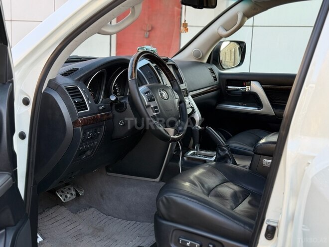 Toyota Land Cruiser 2012, 28,600 km - 4.6 l - Bakı