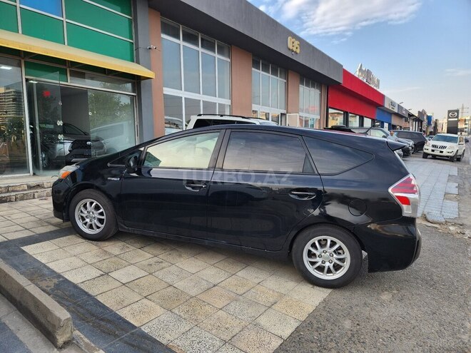 Toyota Prius V 2015, 289,000 km - 1.8 l - Bakı