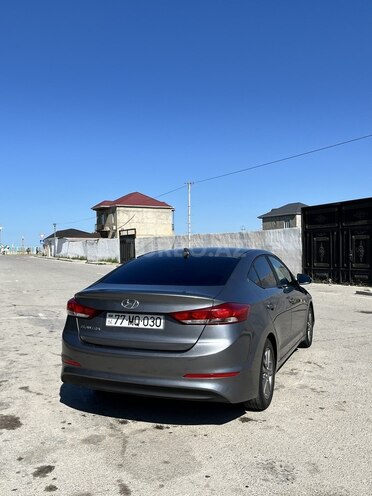 Hyundai Elantra 2018, 116,585 km - 2.0 л - Bakı