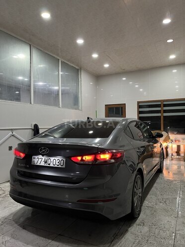 Hyundai Elantra 2018, 116,585 km - 2.0 л - Bakı