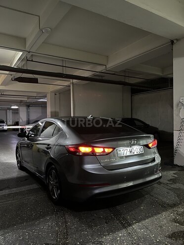 Hyundai Elantra 2018, 116,585 km - 2.0 л - Bakı