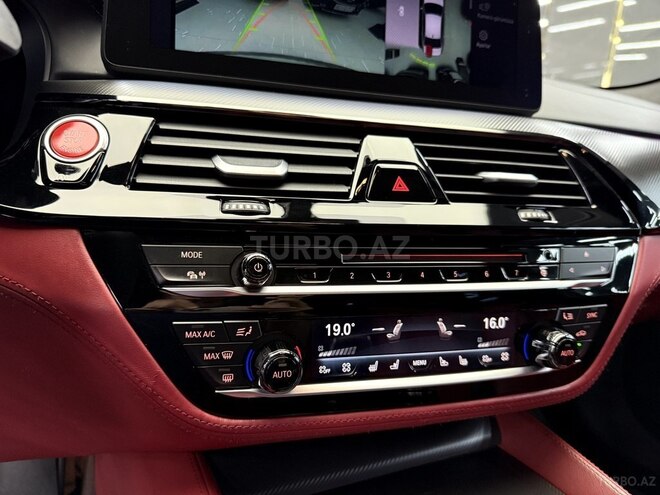 BMW M5-12