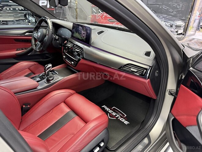 BMW M5-10