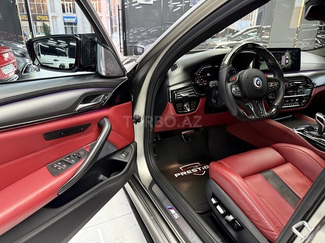 BMW M5-15