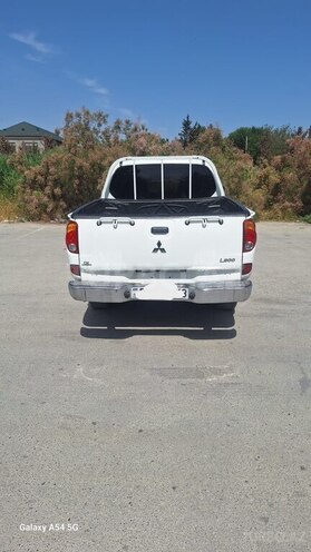 Mitsubishi L200 2011, 245,350 km - 2.5 l - Bakı