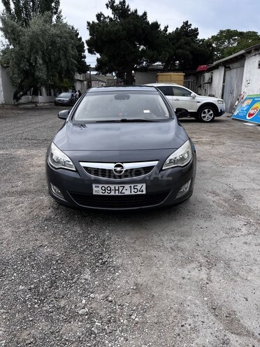 Opel Astra 2011, 130,000 km - 1.3 l - Bakı