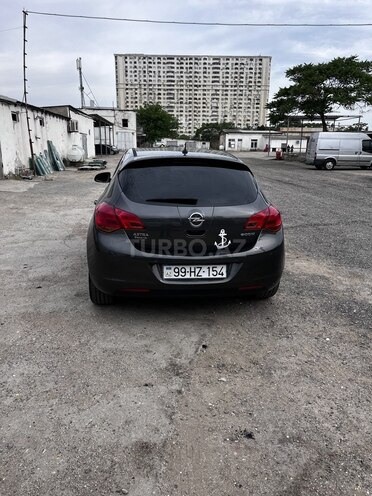 Opel Astra 2011, 130,000 km - 1.3 l - Bakı
