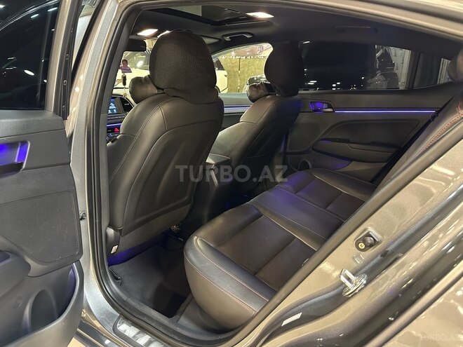 Hyundai Elantra 2018, 108,000 km - 1.6 л - Bakı