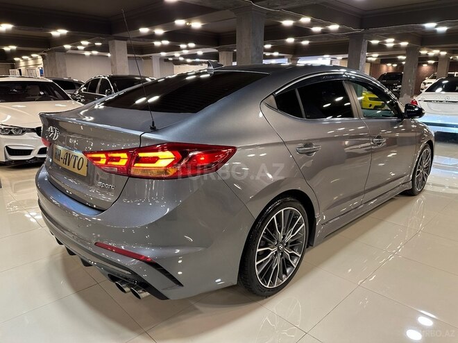 Hyundai Elantra 2018, 108,000 km - 1.6 л - Bakı