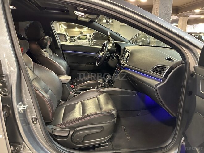 Hyundai Elantra 2018, 108,000 km - 1.6 л - Bakı