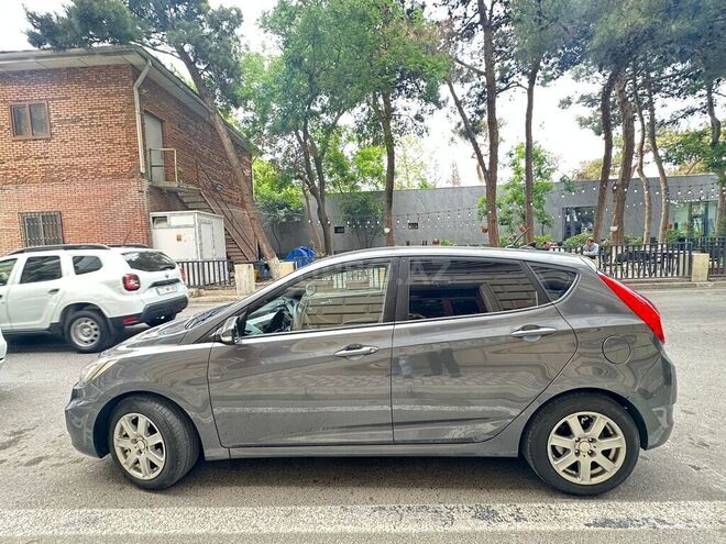Hyundai Accent 2011, 273,000 km - 1.6 l - Bakı
