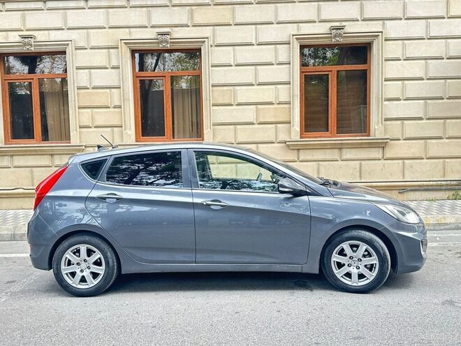Hyundai Accent 2011, 273,000 km - 1.6 l - Bakı