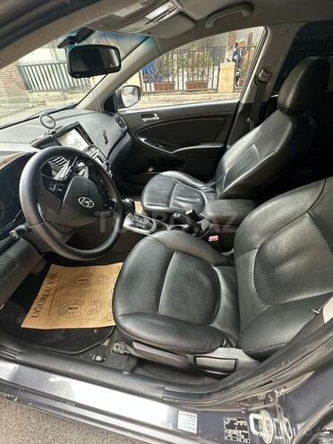 Hyundai Accent 2011, 273,000 km - 1.6 l - Bakı