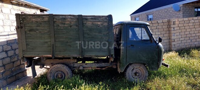 UAZ 452 1983, 100,000 km - 2.4 l - Gəncə