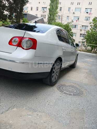 Volkswagen Passat 2010, 228,000 km - 2.0 l - Bakı