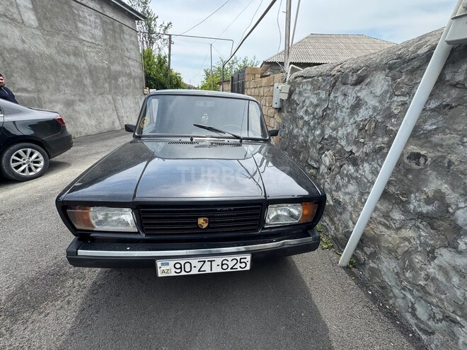 LADA (VAZ) 2107 2010, 78,000 km - 1.6 l - Qax