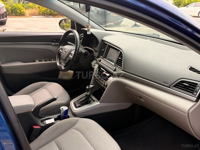 Hyundai Elantra 2018, 154,497 km - 2.0 l - Bakı