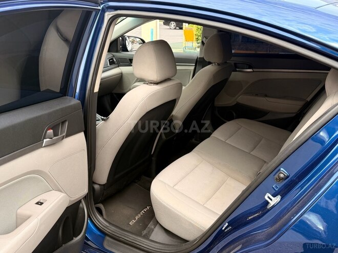 Hyundai Elantra 2018, 154,497 km - 2.0 l - Bakı