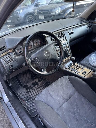 Mercedes E 280 2000, 490,000 km - 2.8 l - Bakı