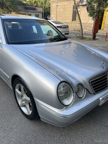 Mercedes E 280 2000, 490,000 km - 2.8 l - Bakı