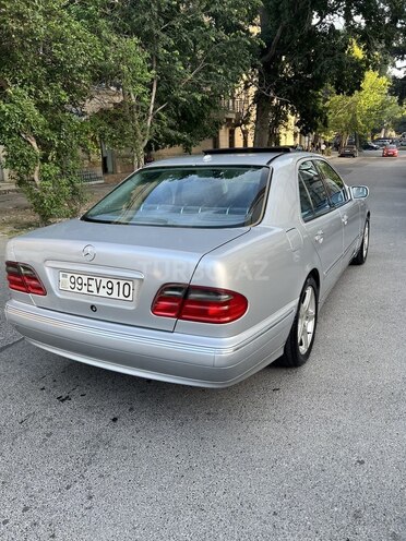 Mercedes E 280 2000, 490,000 km - 2.8 l - Bakı
