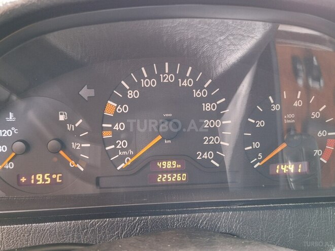 Mercedes C 200 1998, 225,260 km - 2.0 л - Şamaxı