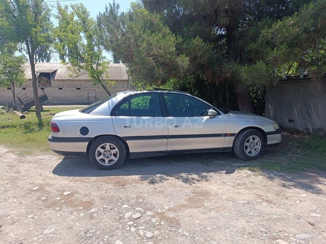 Opel Omega 1996, 300,000 km - 2.0 l - Bakı