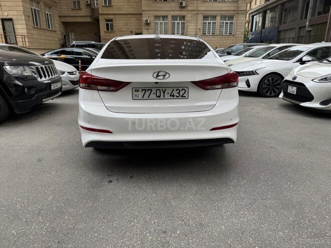 Hyundai Avante 2015, 154,000 km - 1.6 л - Bakı
