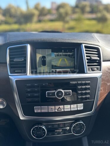 Mercedes  2015, 222,128 km - 3.0 l - Bakı