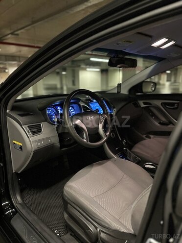 Hyundai Elantra 2015, 125,000 km - 1.8 l - Bakı