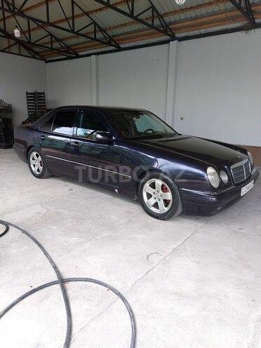 Mercedes E 230 1996, 200,000 km - 2.3 l - Göyçay