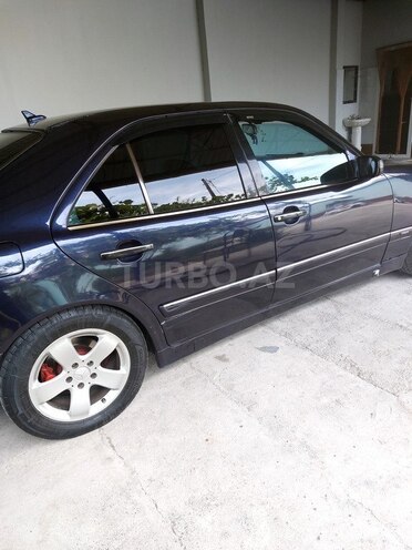 Mercedes E 230 1996, 200,000 km - 2.3 l - Göyçay
