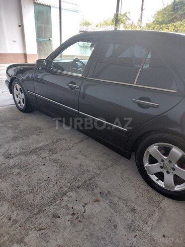 Mercedes E 230 1996, 200,000 km - 2.3 l - Göyçay