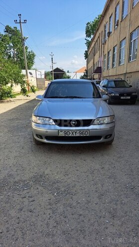 Opel Vectra 1999, 153,000 km - 2.0 l - Qazax