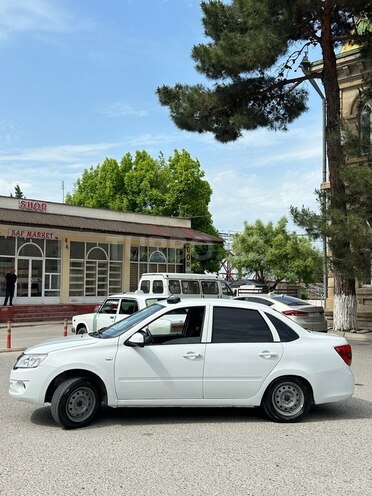 LADA (VAZ) Granta 2013, 283,000 km - 1.6 l - Xaçmaz