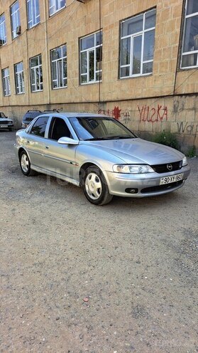 Opel Vectra 1999, 153,000 km - 2.0 l - Qazax