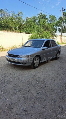 Opel Vectra 1999, 153,000 km - 2.0 l - Qazax