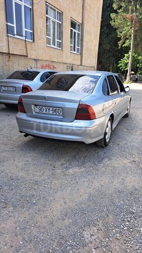 Opel Vectra 1999, 153,000 km - 2.0 l - Qazax